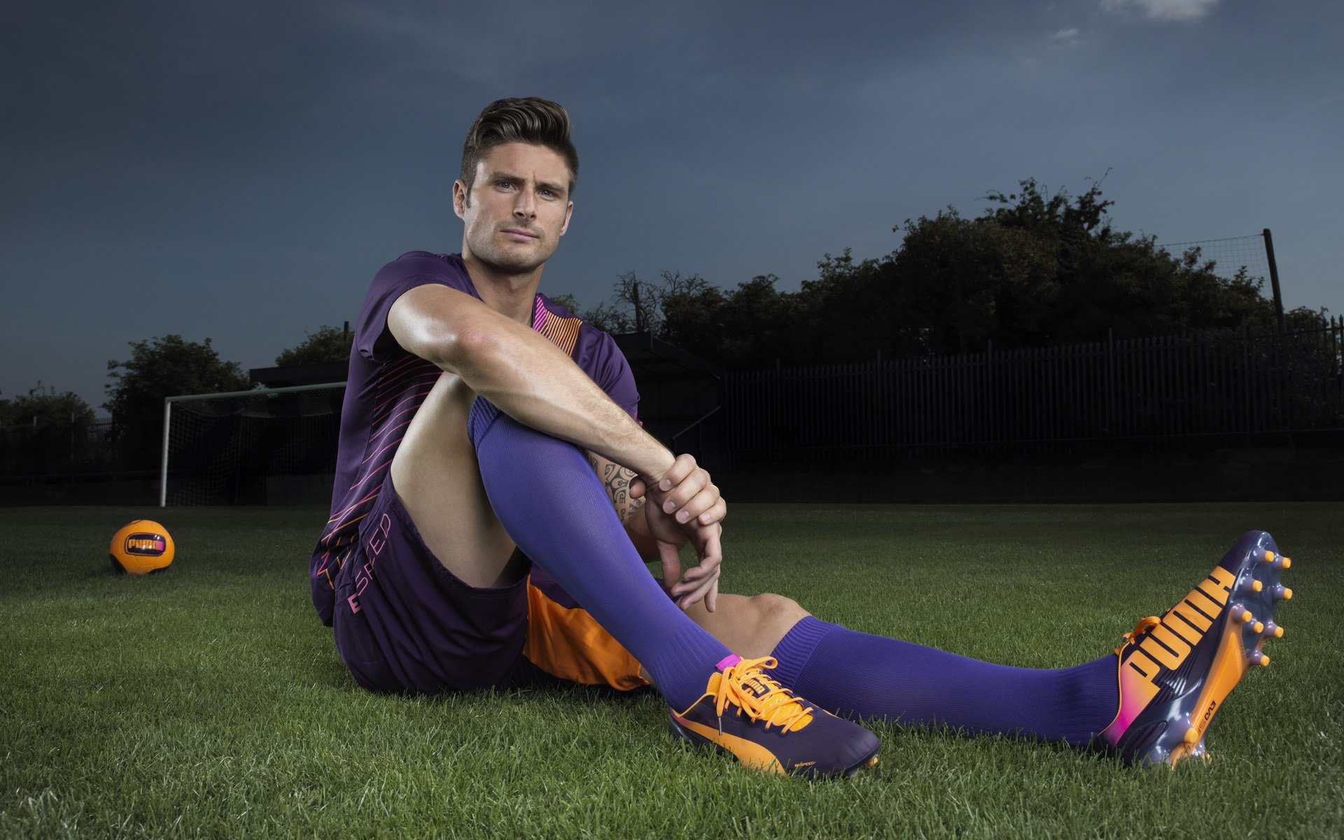 开云体育-WRC车辆升级揭秘:技术创新带来的优势,wrc都是用什么车改装